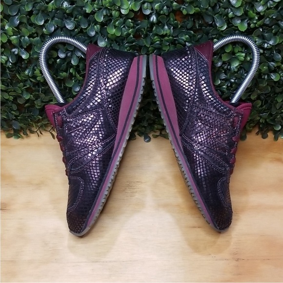 New Balance Heidi Klum U420 Maroon & Black Women's Sneakers Size 5 - Picture 3 of 10